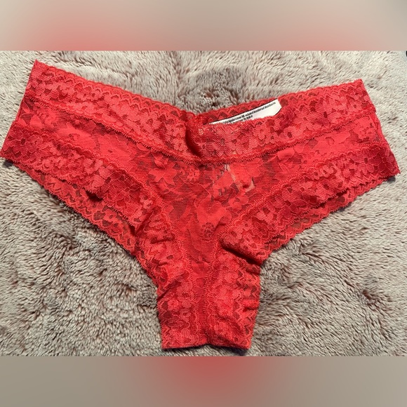 VS CHEEKY PANTIES - Picture 2 of 10